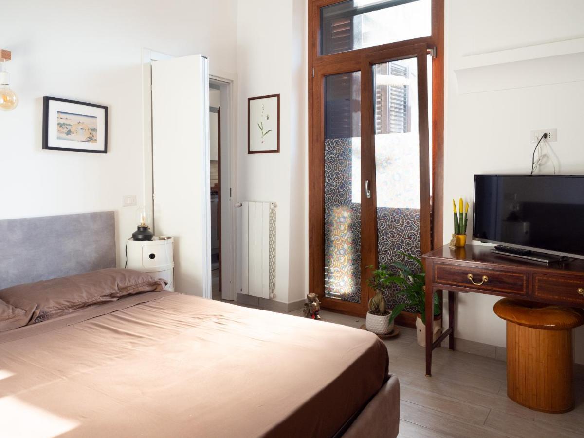 The Heart Of Naples - Neapolitana Apartment ภายนอก รูปภาพ