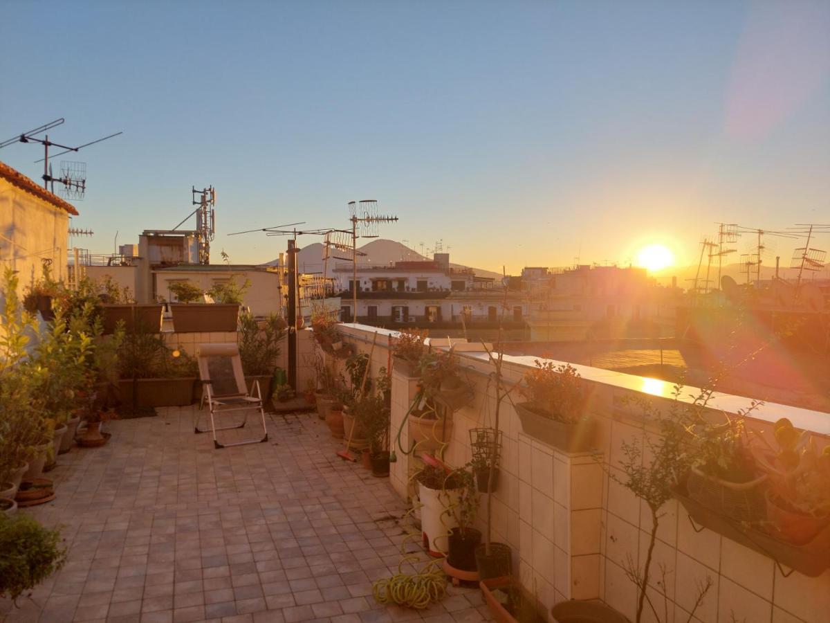 The Heart Of Naples - Neapolitana Apartment ภายนอก รูปภาพ