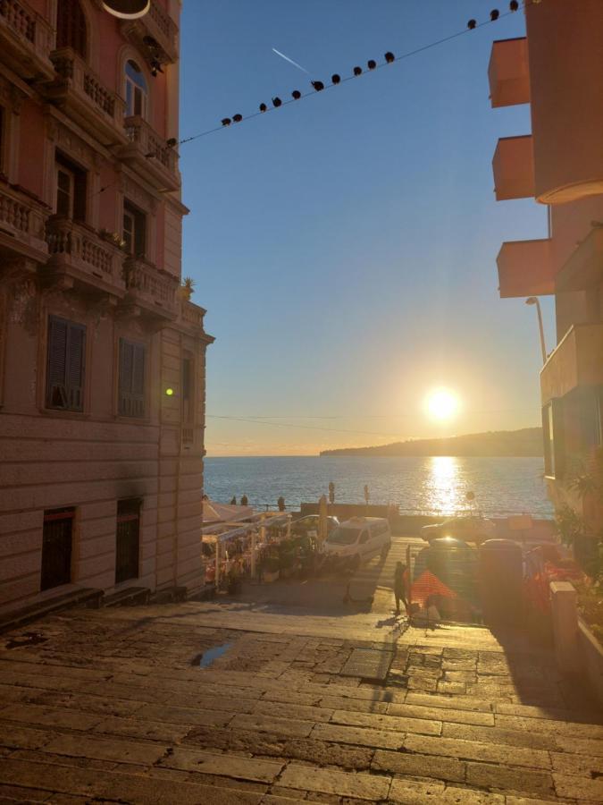 The Heart Of Naples - Neapolitana Apartment ภายนอก รูปภาพ
