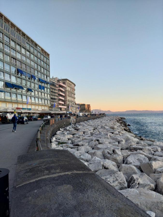 The Heart Of Naples - Neapolitana Apartment ภายนอก รูปภาพ